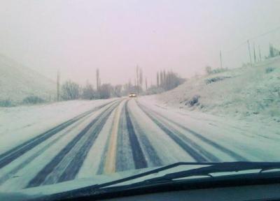 جاده های شمالی فردا برفی ، بارانی است